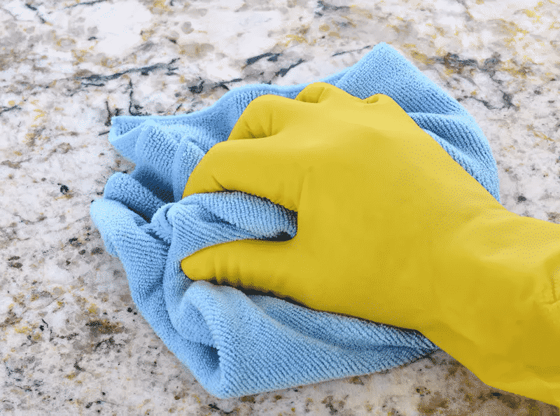 quartz vs granite cleaning