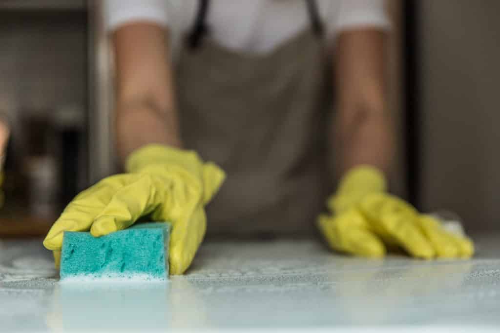 How to get scratches out of quartz countertop