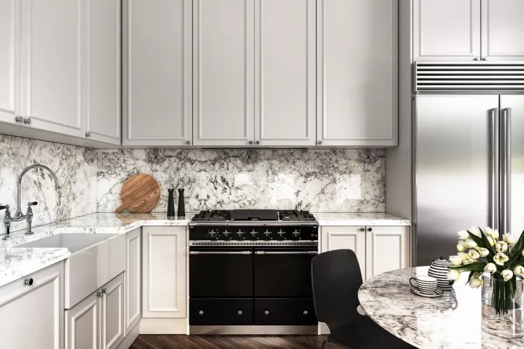 What backsplash goes with marble countertops?